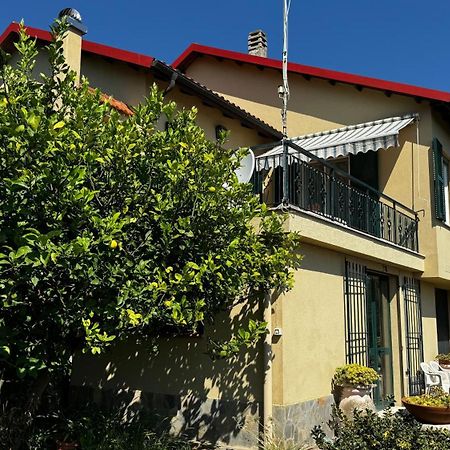 Villa Teresina Ноли Екстериор снимка