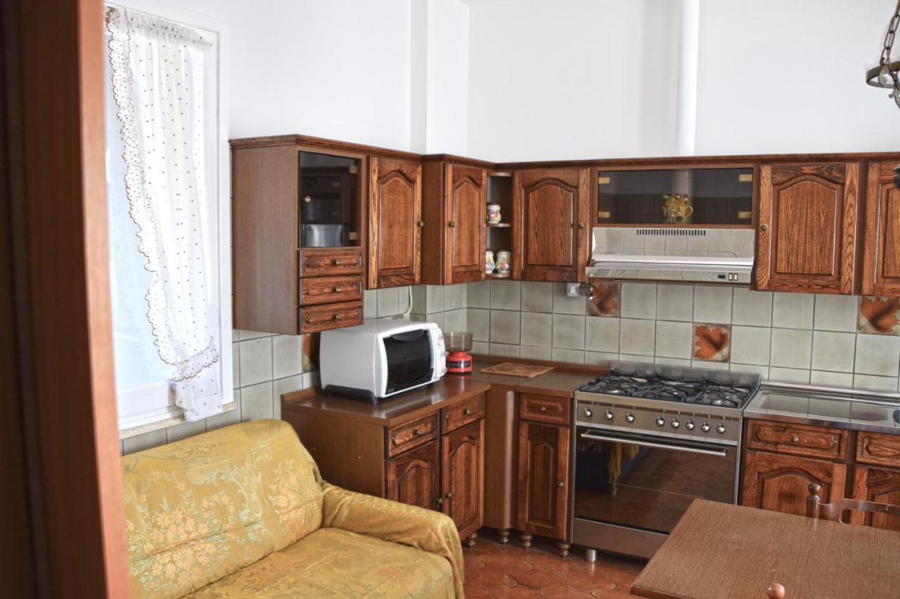 Villa Teresina Ноли Екстериор снимка
